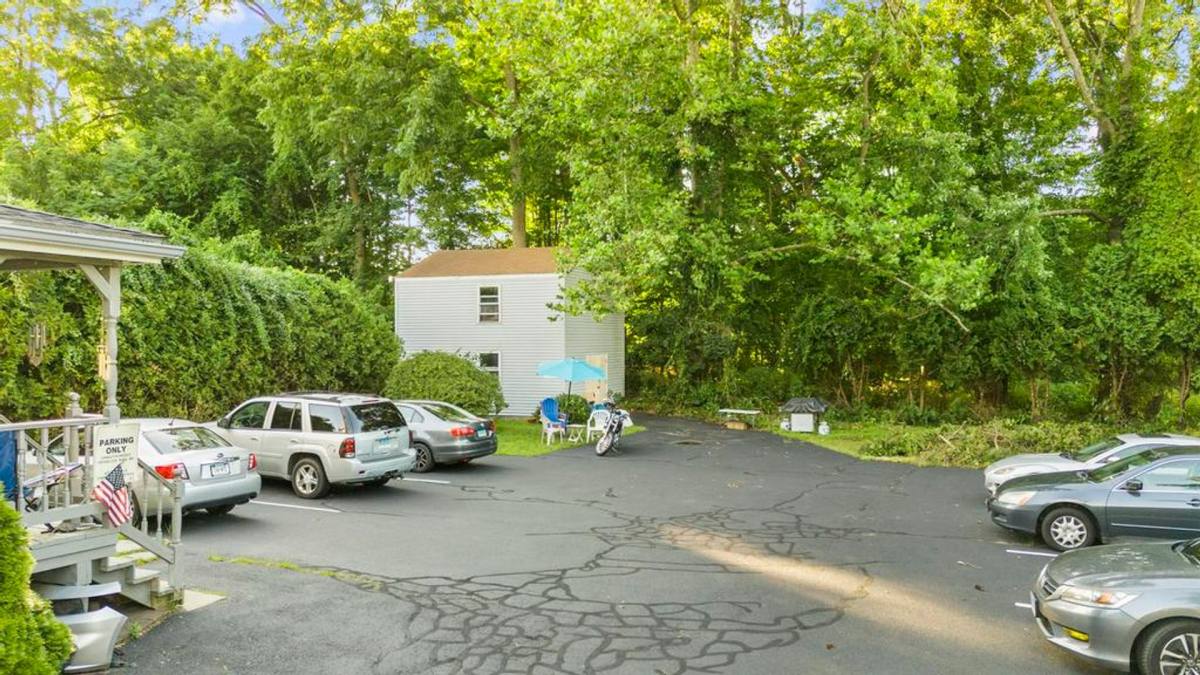 Apartment for rent at 22 Winthrop St #5, Tariffville, CT 06081
