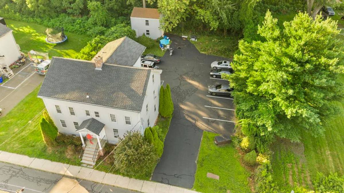 Apartment for rent at 22 Winthrop St #5, Tariffville, CT 06081