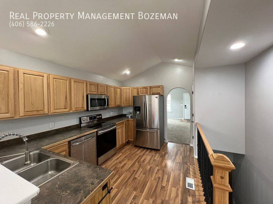 House for rent at 452 Woodman Dr, Belgrade, MT 59714
