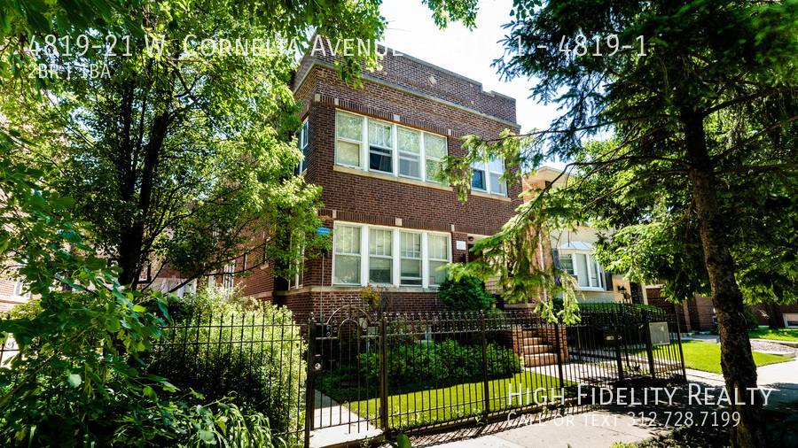 Apartment for rent at 4819-21 W Cornelia Ave #1, Chicago, IL 60641