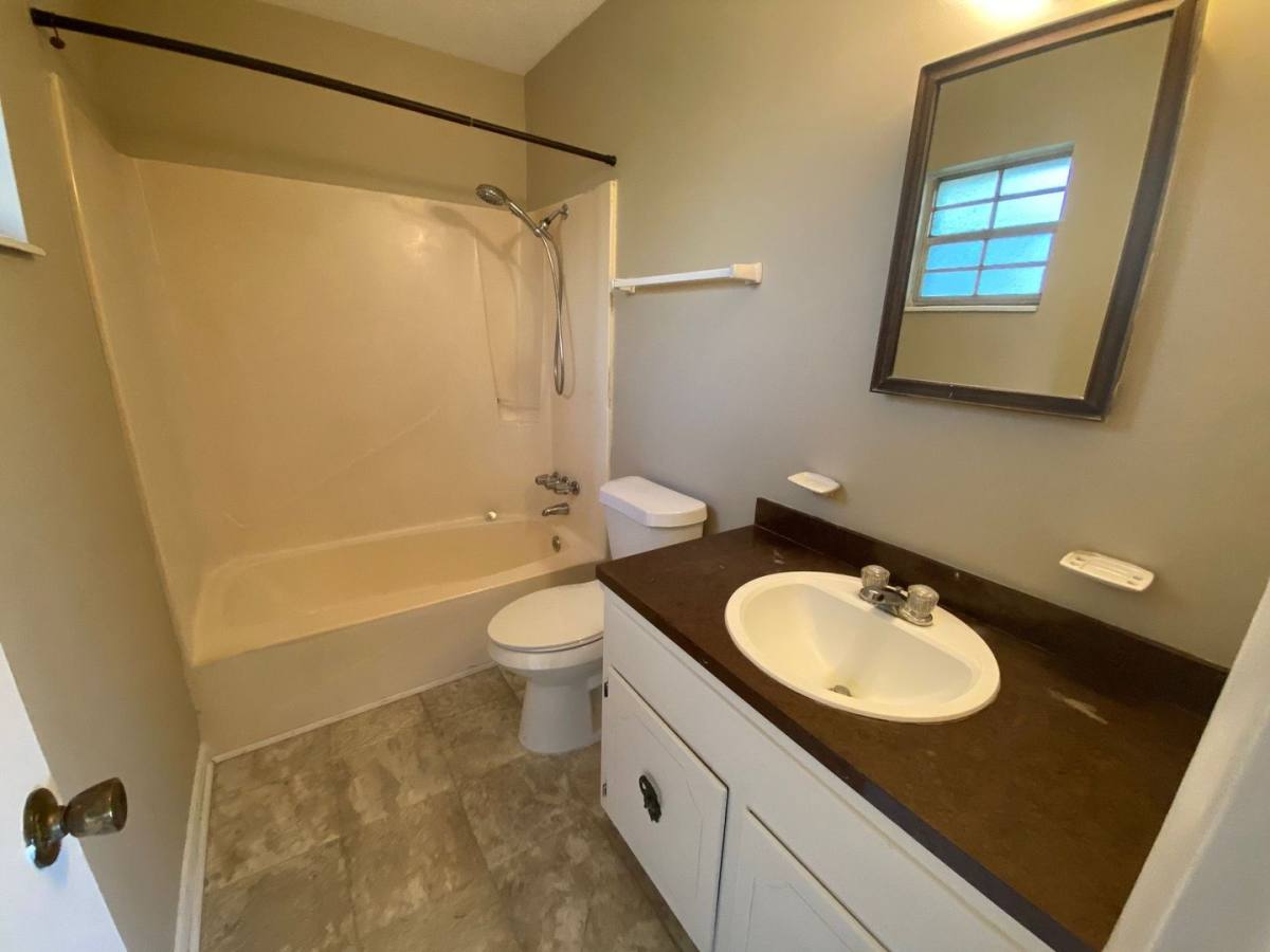 House for rent at 233 S Jan Dr, Panama City, FL 32404