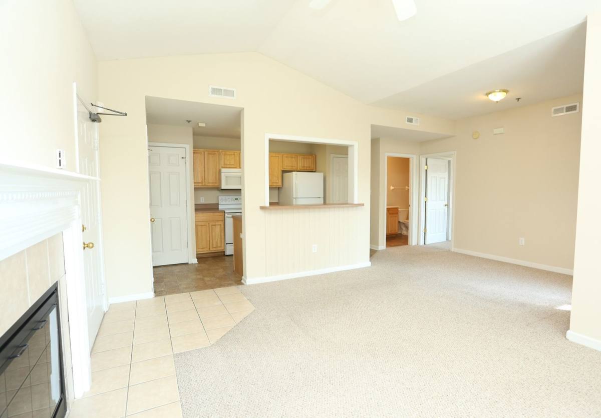 Apartment for rent at 2463 Ken Bale Blvd, Bowling Green, KY 42103