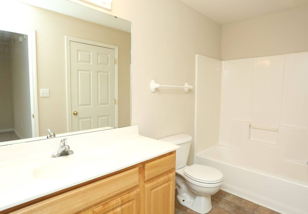 Apartment for rent at 2463 Ken Bale Blvd, Bowling Green, KY 42103