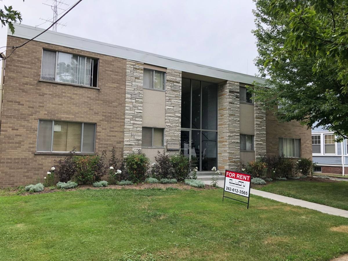 Apartment for rent at 6516 5th Ave, Kenosha, WI 53143