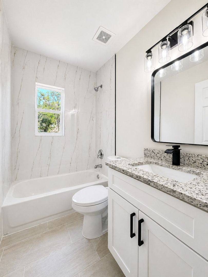 House for rent at 4426 Poinsettia St, Fort Myers, FL 33905