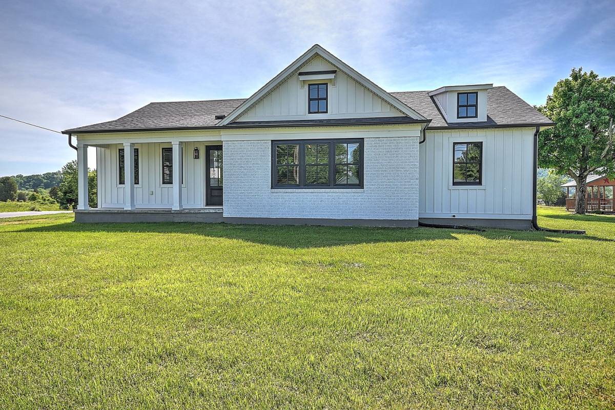 House for rent at 403 Silver Lake Rd, Church Hill, TN 37642