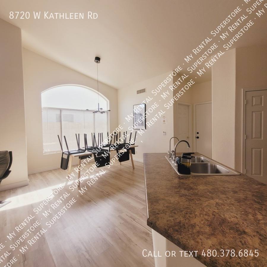 House for rent at 8720 W Kathleen Rd, Peoria, AZ 85382