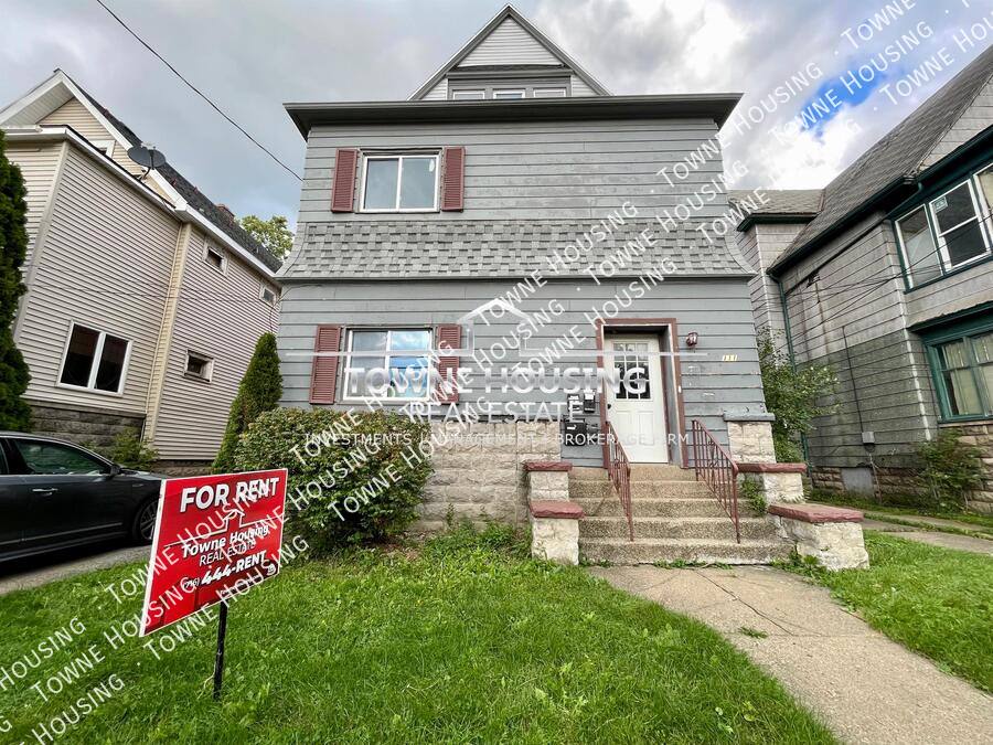 Apartment for rent at 111 Southside Parkway, Buffalo, NY 14220