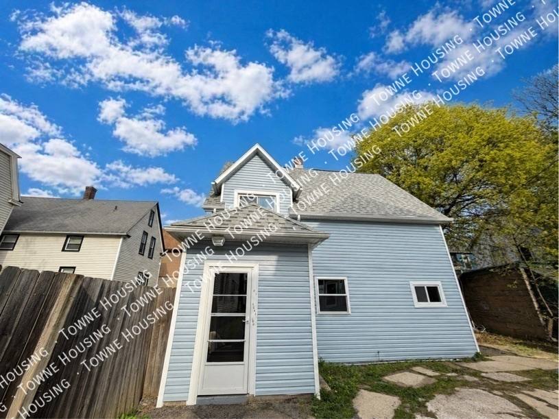 Apartment for rent at 111 Southside Parkway, Buffalo, NY 14220