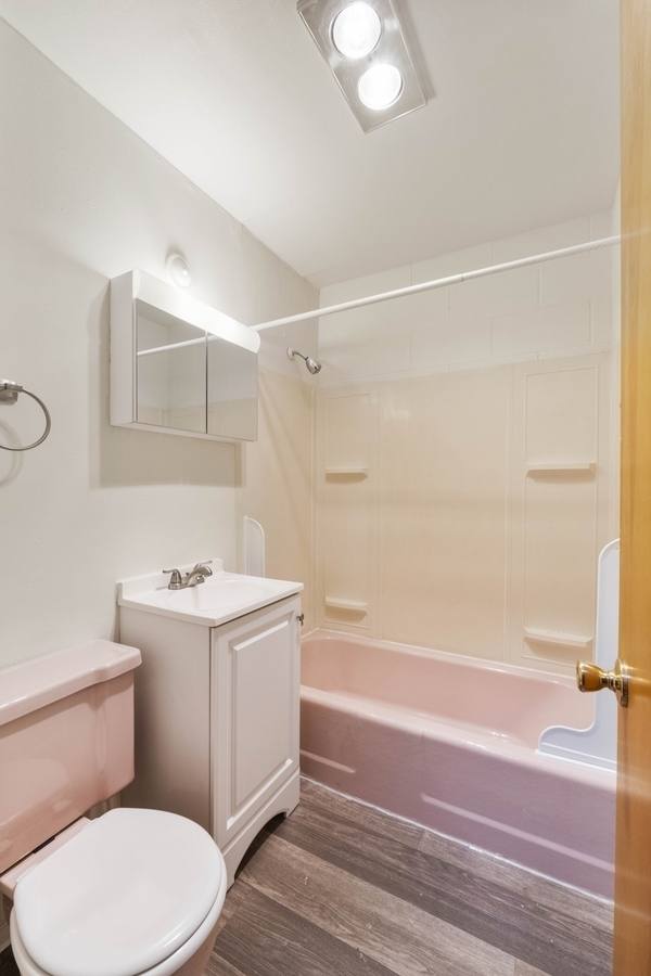 Apartment for rent at 3228 S Union Ave #220, Tacoma, WA 98409