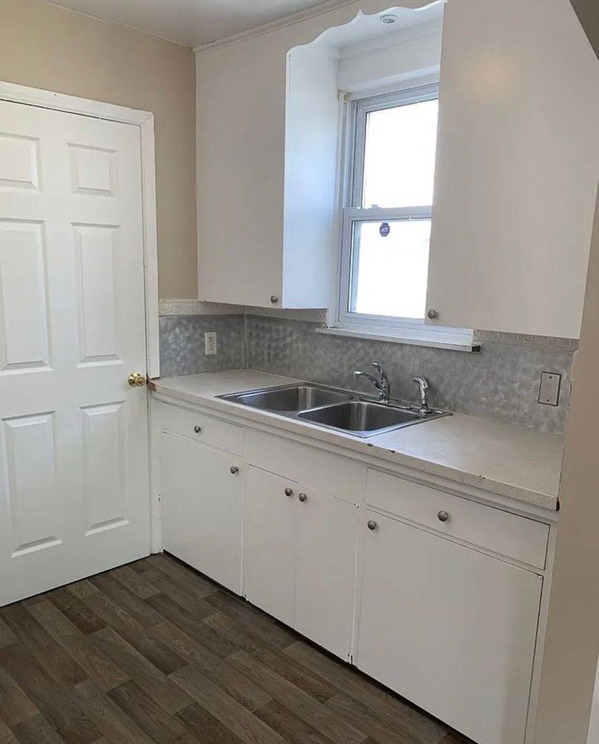 House for rent at 19661 Kenosha St, Harper Woods, MI 48225