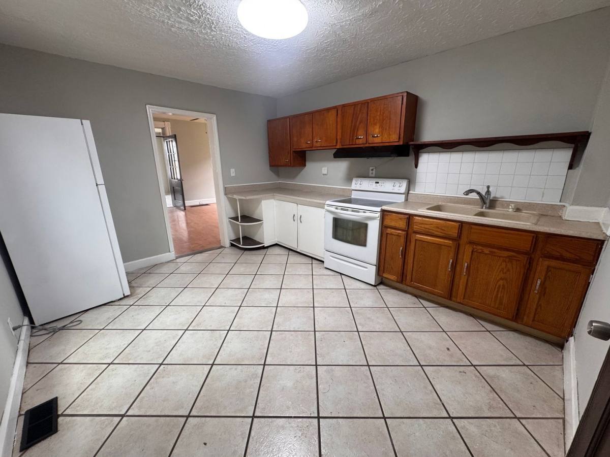 Apartment for rent at 841 N 3rd St, Hamilton, OH 45011