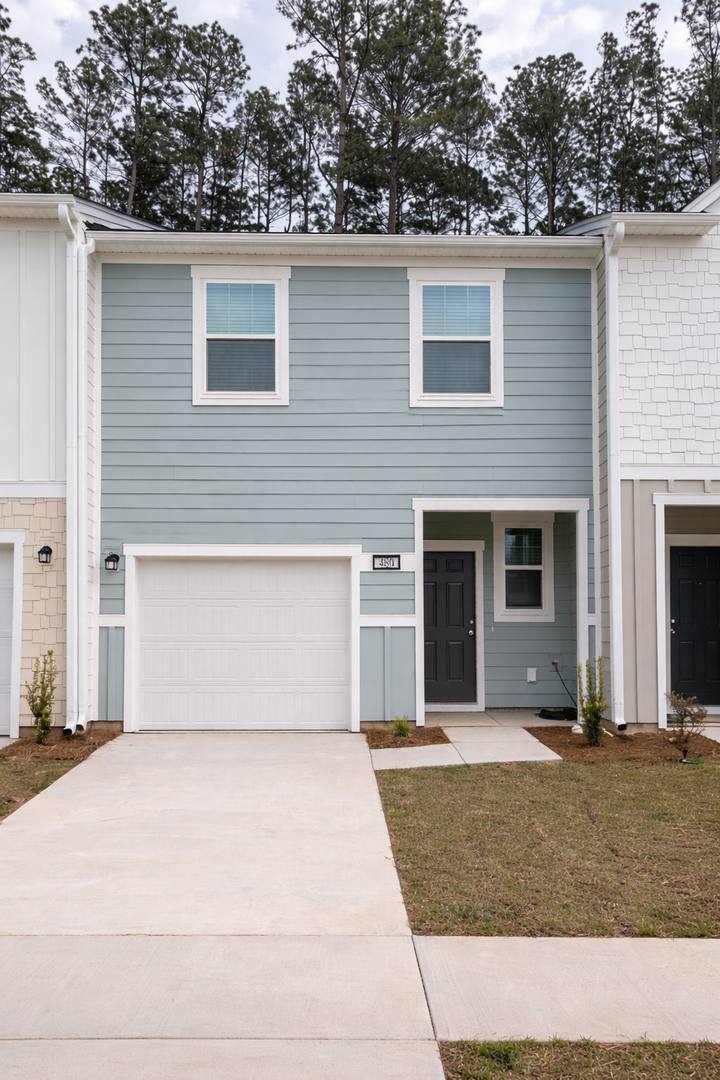 Townhouse for rent at 480 Colchester Court, Moncks Corner, SC 29461