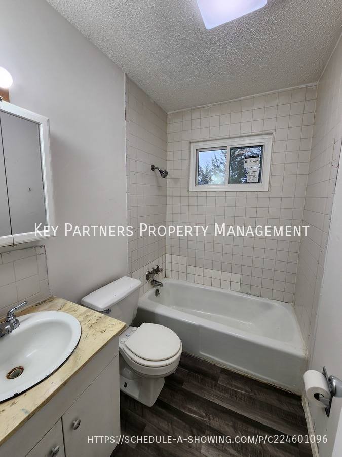 Townhouse for rent at 128 Warner #4, Bonner Springs, KS 66012
