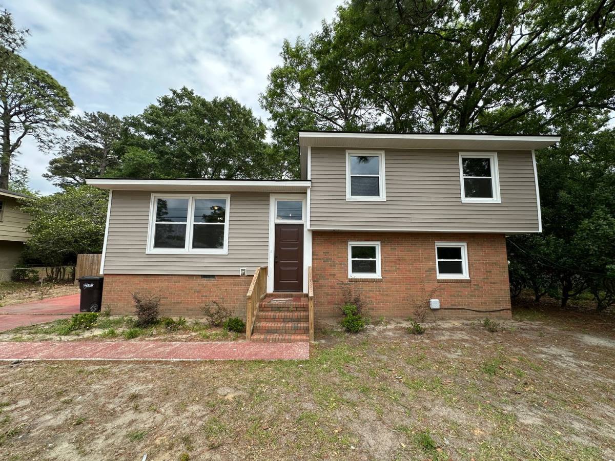 House for rent at 1819 Cawdor Dr, Fayetteville, NC 28304