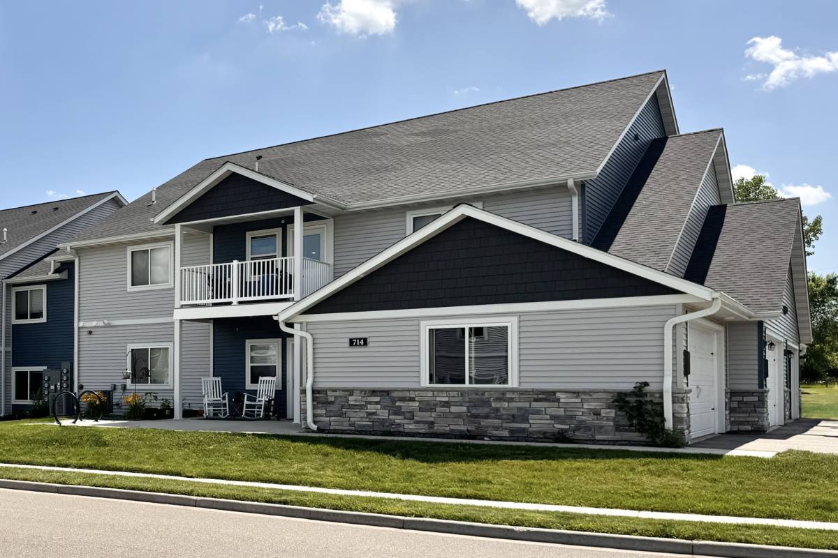 Apartment for rent at 714 Peregrine Circle, River Falls, WI 54022