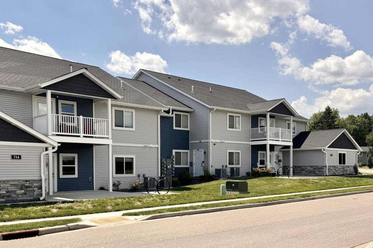 Apartment for rent at 714 Peregrine Circle, River Falls, WI 54022