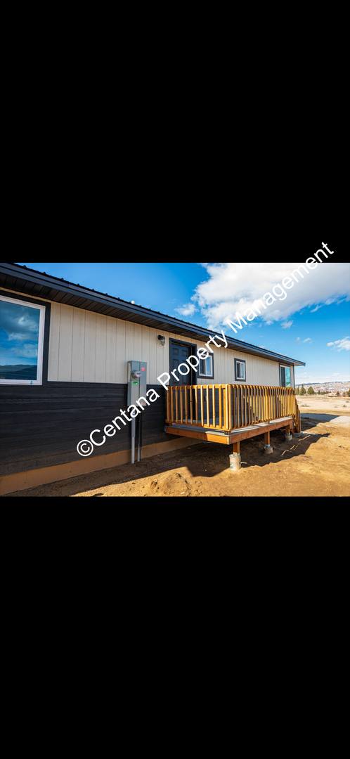 Apartment for rent at 3712-3714 S Wyoming St, Butte, MT 59701