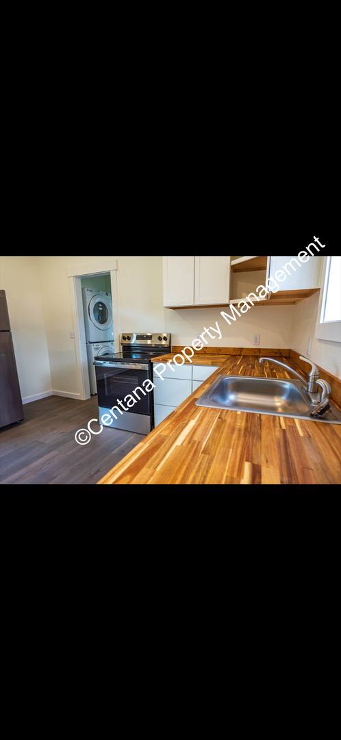 Apartment for rent at 3712-3714 S Wyoming St, Butte, MT 59701