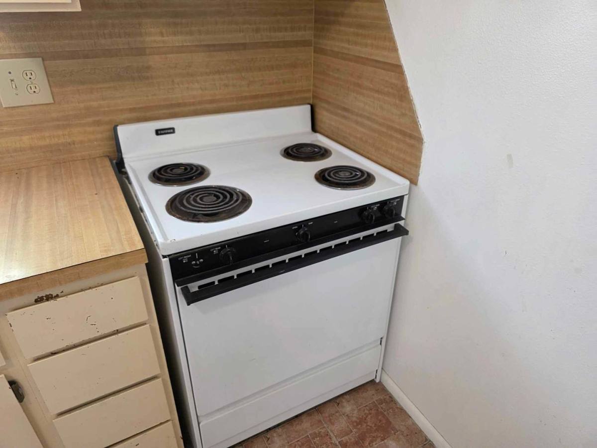 Apartment for rent at 235 N 100 E, Ferron, UT 84523