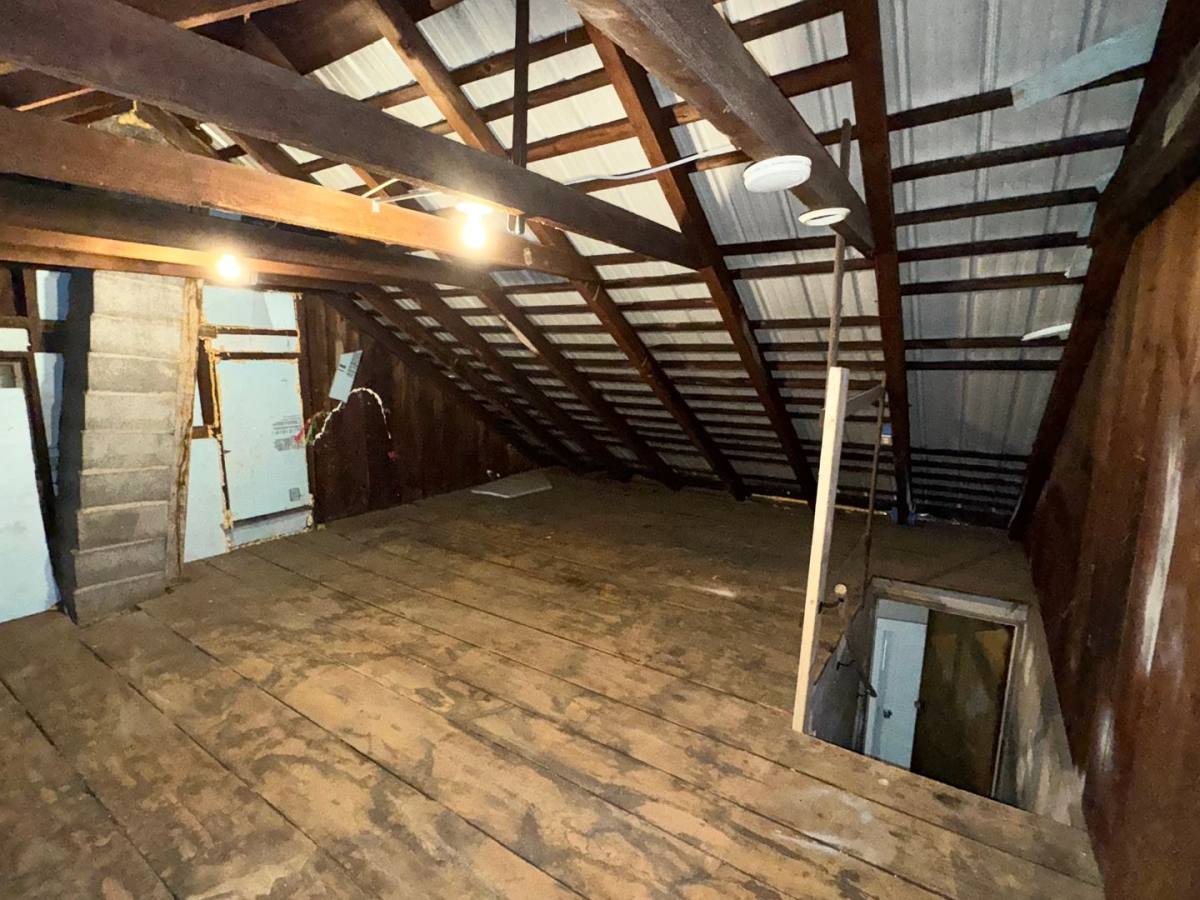 House for rent at 1013 Willow St Pike, Lancaster, PA 17602
