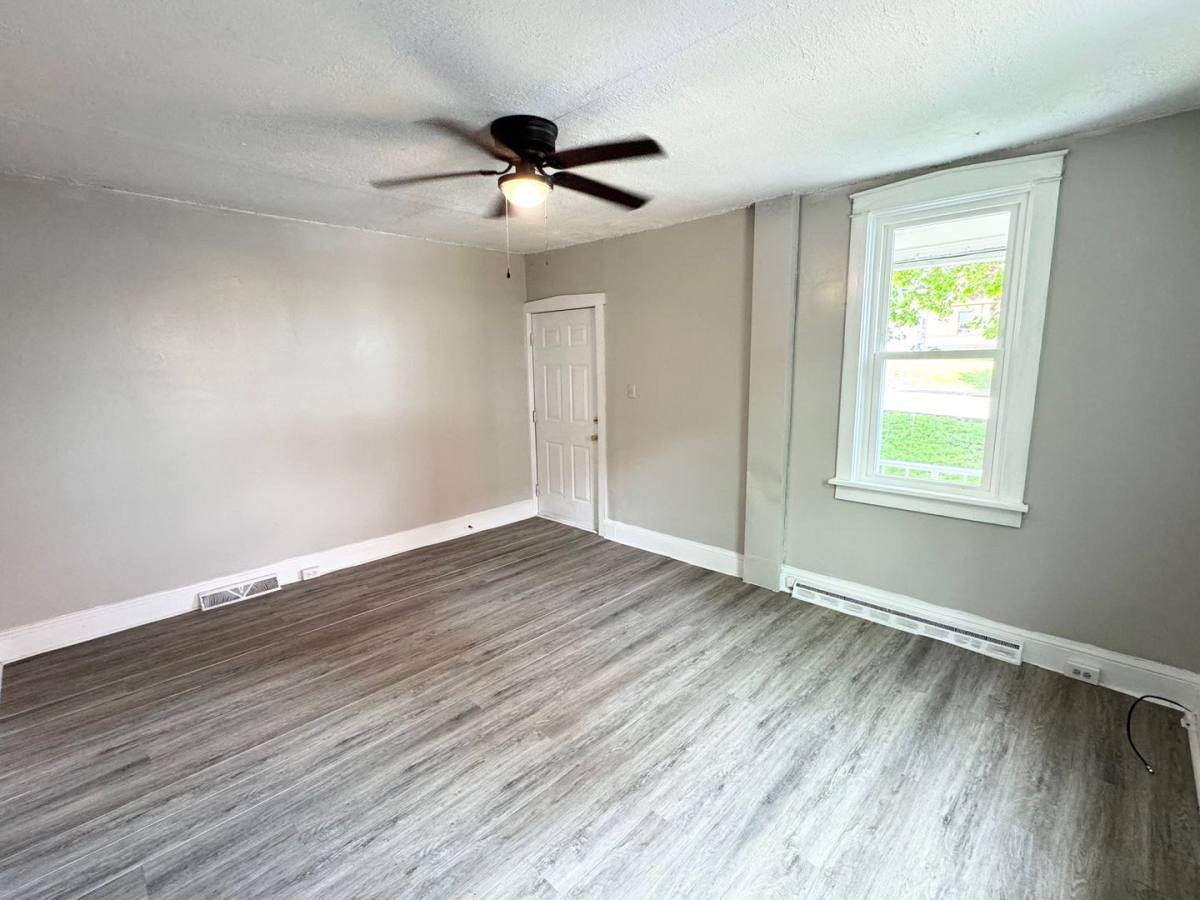House for rent at 1013 Willow St Pike, Lancaster, PA 17602