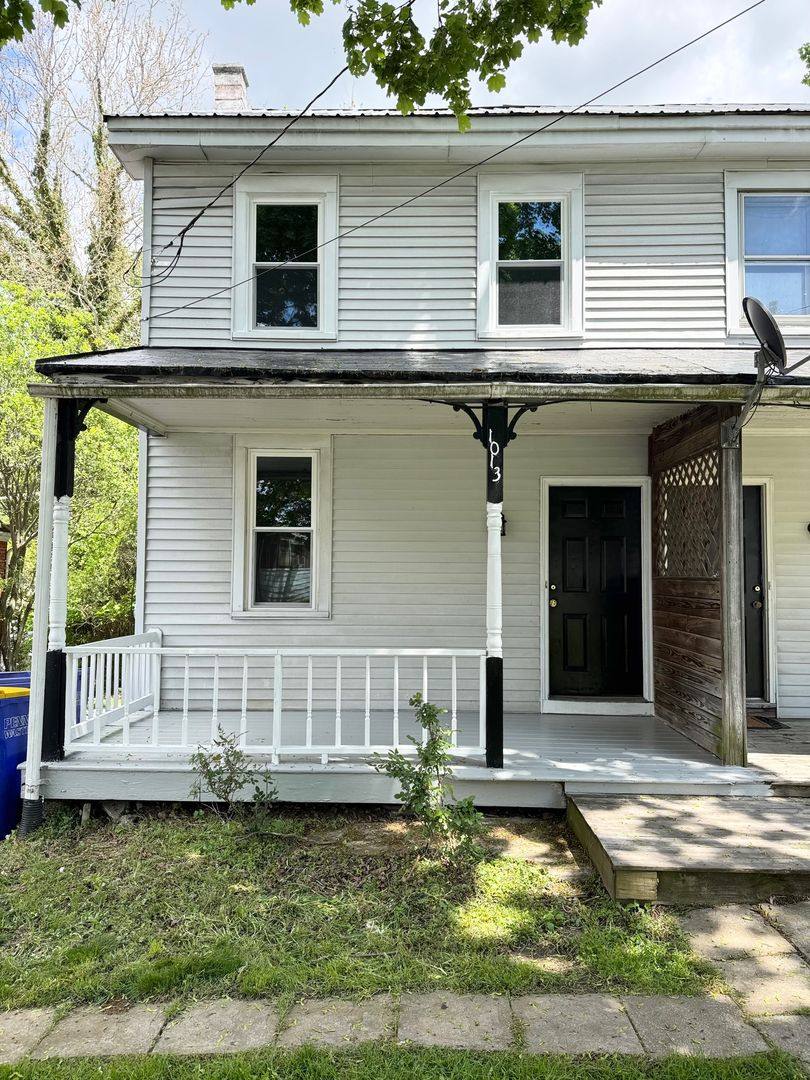 House for rent at 1013 Willow St Pike, Lancaster, PA 17602
