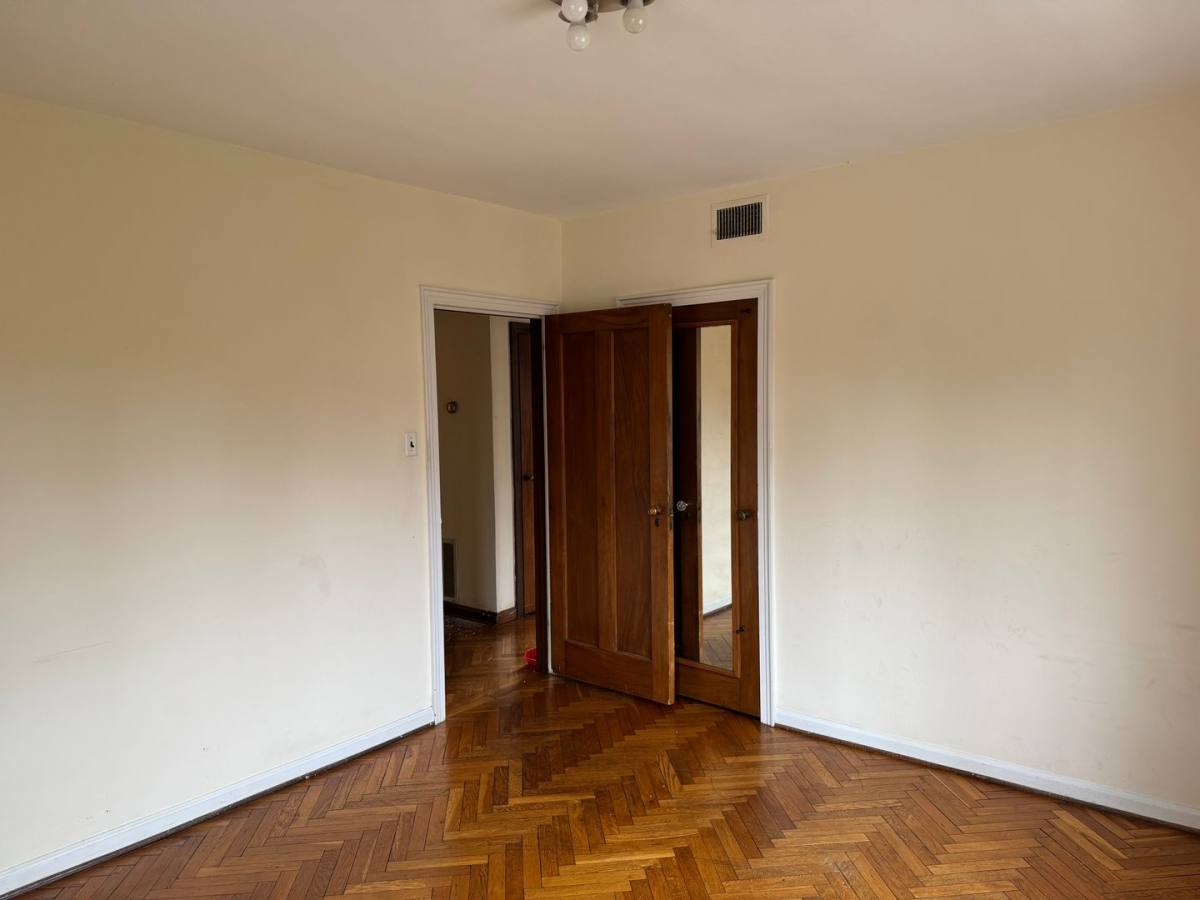 Apartment for rent at 2552 Madison Rd, Cincinnati, OH 45208