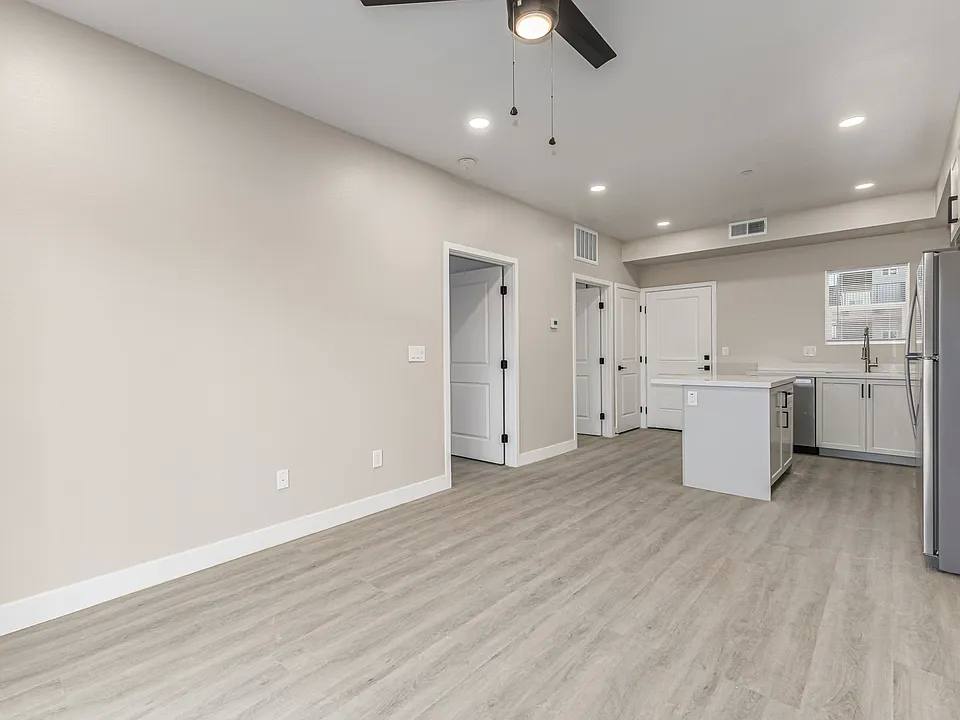 Apartment for rent at 1435 E Taylor St Az #203, Phoenix, AZ 85006