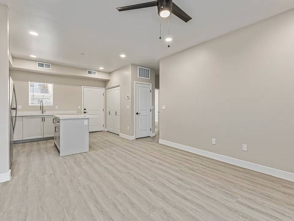 Apartment for rent at 1435 E Taylor St Az #203, Phoenix, AZ 85006