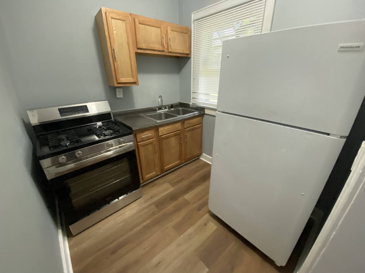 Apartment for rent at 305 W Whitney Ave #204, Louisville, KY 40214