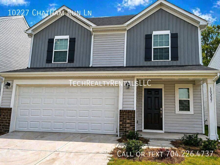 House for rent at 10227 Chatham Run Lane, Charlotte, NC 28262