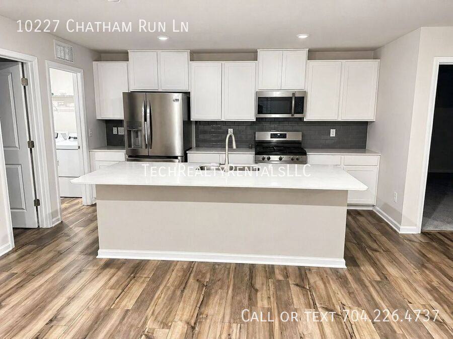 House for rent at 10227 Chatham Run Lane, Charlotte, NC 28262