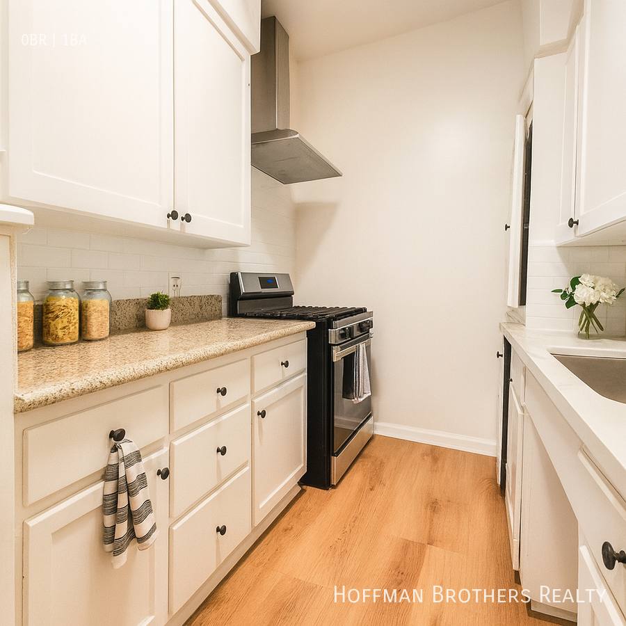Apartment for rent at 4151 3rd Ave #103, Los Angeles, CA 90008