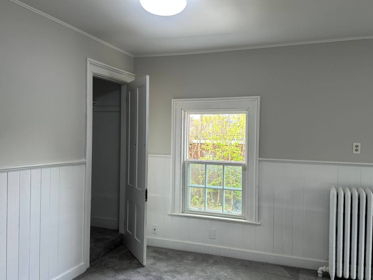Apartment for rent at 17 Broad St, Middletown, CT 06457