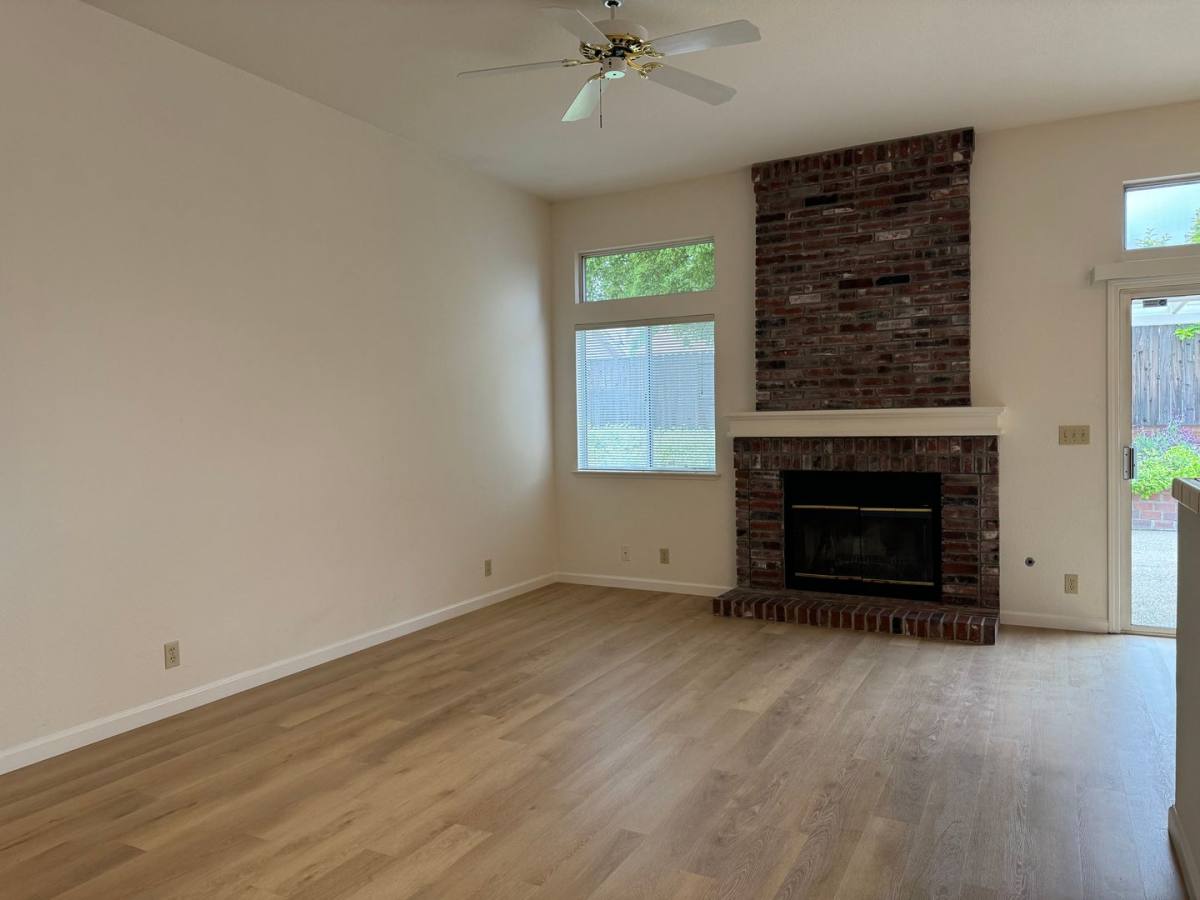House for rent at 1422 Lorimer Way, Roseville, CA 95747