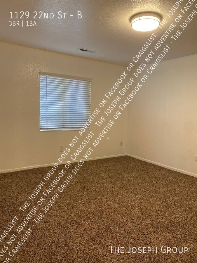 Apartment for rent at 1129 22nd St #B, Bellingham, WA 98225