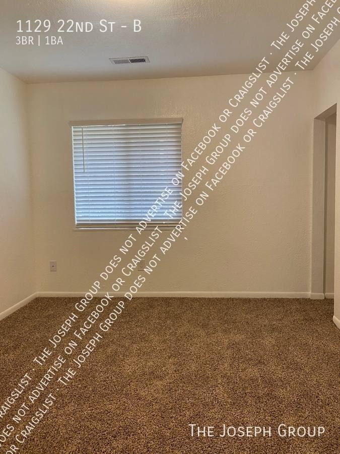 Apartment for rent at 1129 22nd St #B, Bellingham, WA 98225