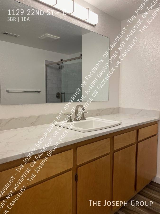 Apartment for rent at 1129 22nd St #B, Bellingham, WA 98225