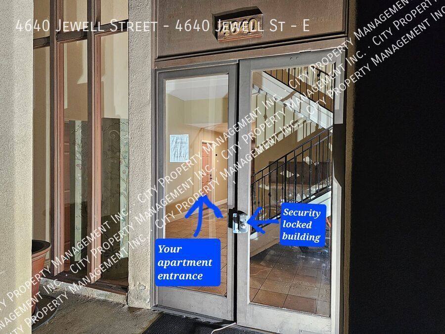 Apartment for rent at 4640 Jewell St E, San Diego, CA 92109