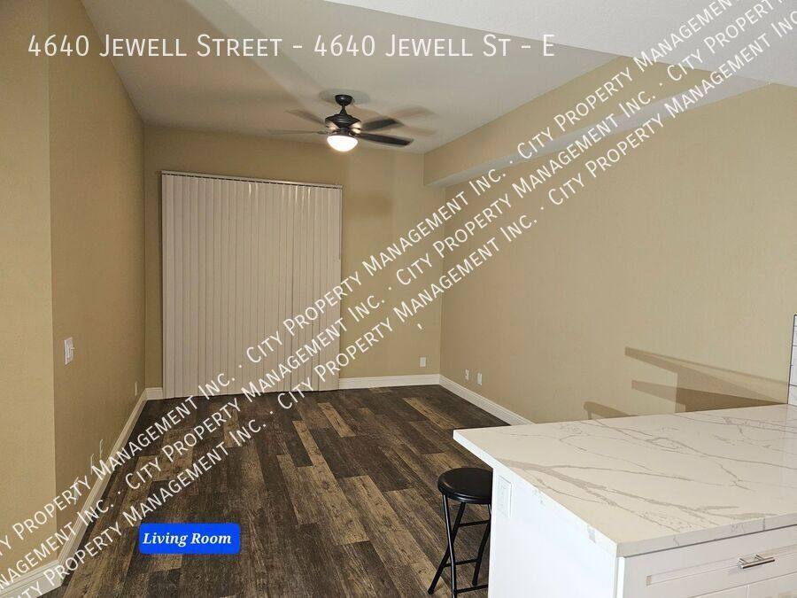 Apartment for rent at 4640 Jewell St E, San Diego, CA 92109