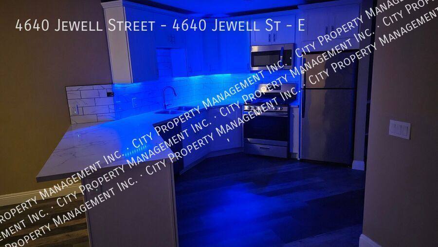Apartment for rent at 4640 Jewell St E, San Diego, CA 92109
