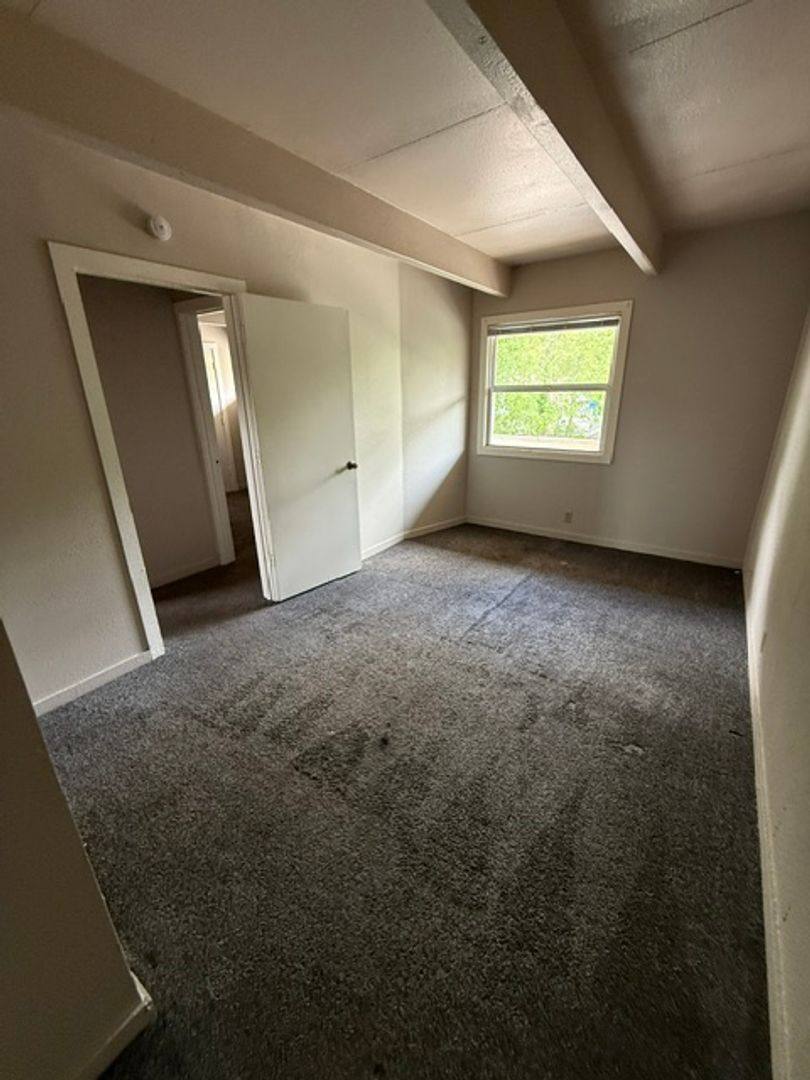 Apartment for rent at 623-629 W 13th St, Junction City, KS 66441