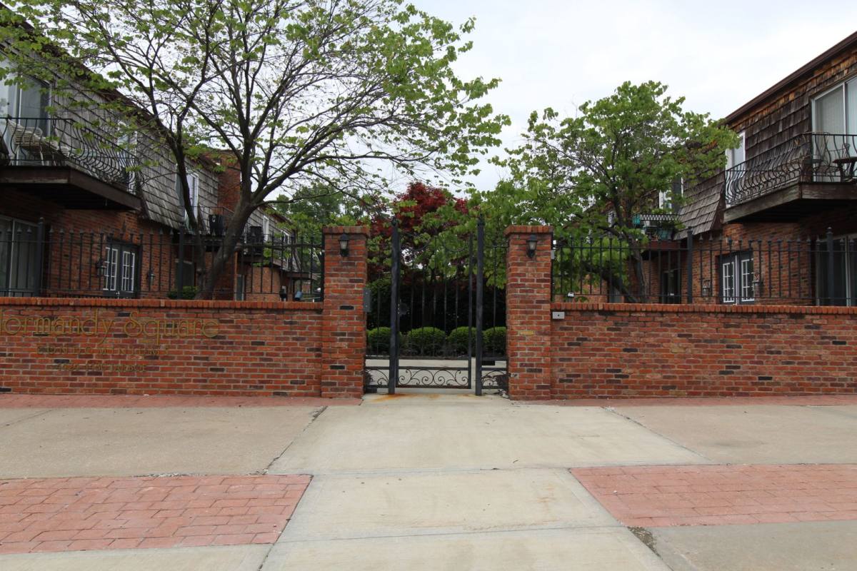 Condo for rent at 4428 Jarboe St, Kansas City, MO 64111