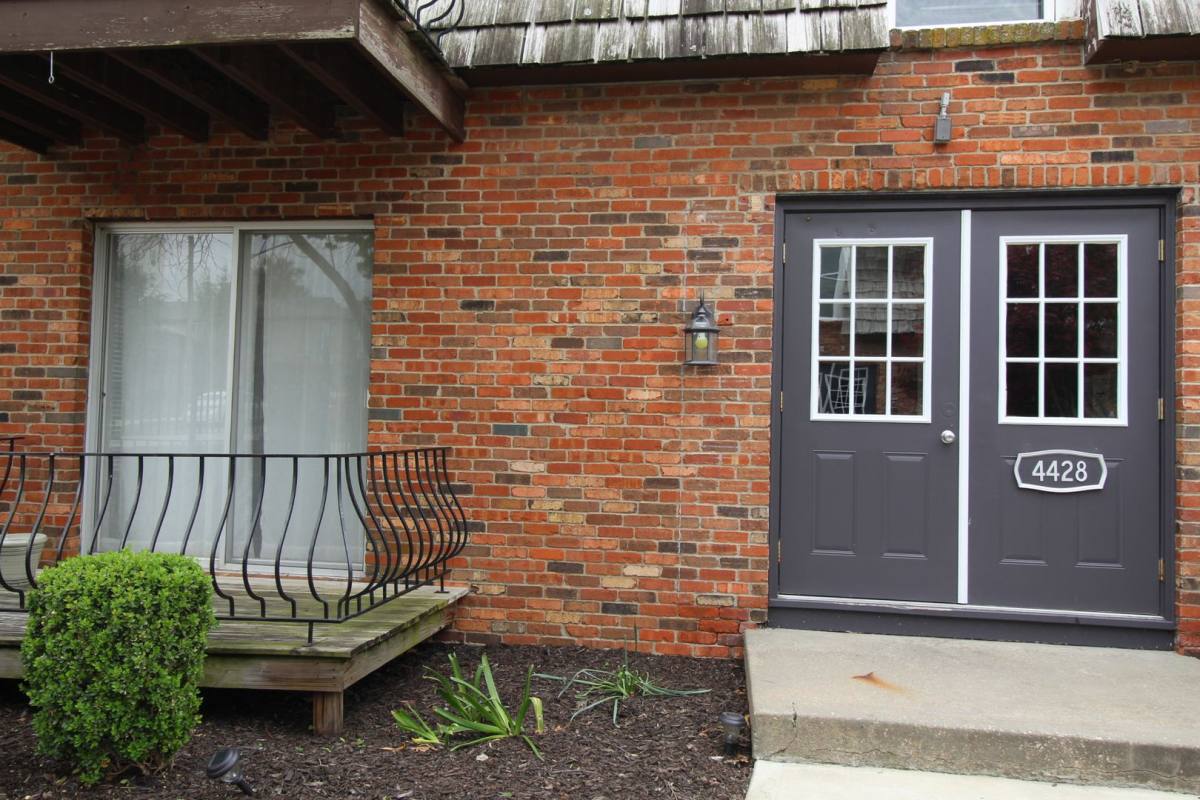 Condo for rent at 4428 Jarboe St, Kansas City, MO 64111
