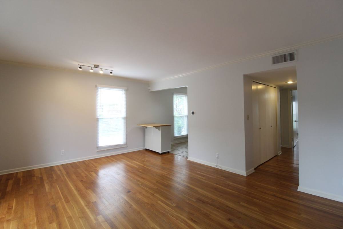 Condo for rent at 4428 Jarboe St, Kansas City, MO 64111