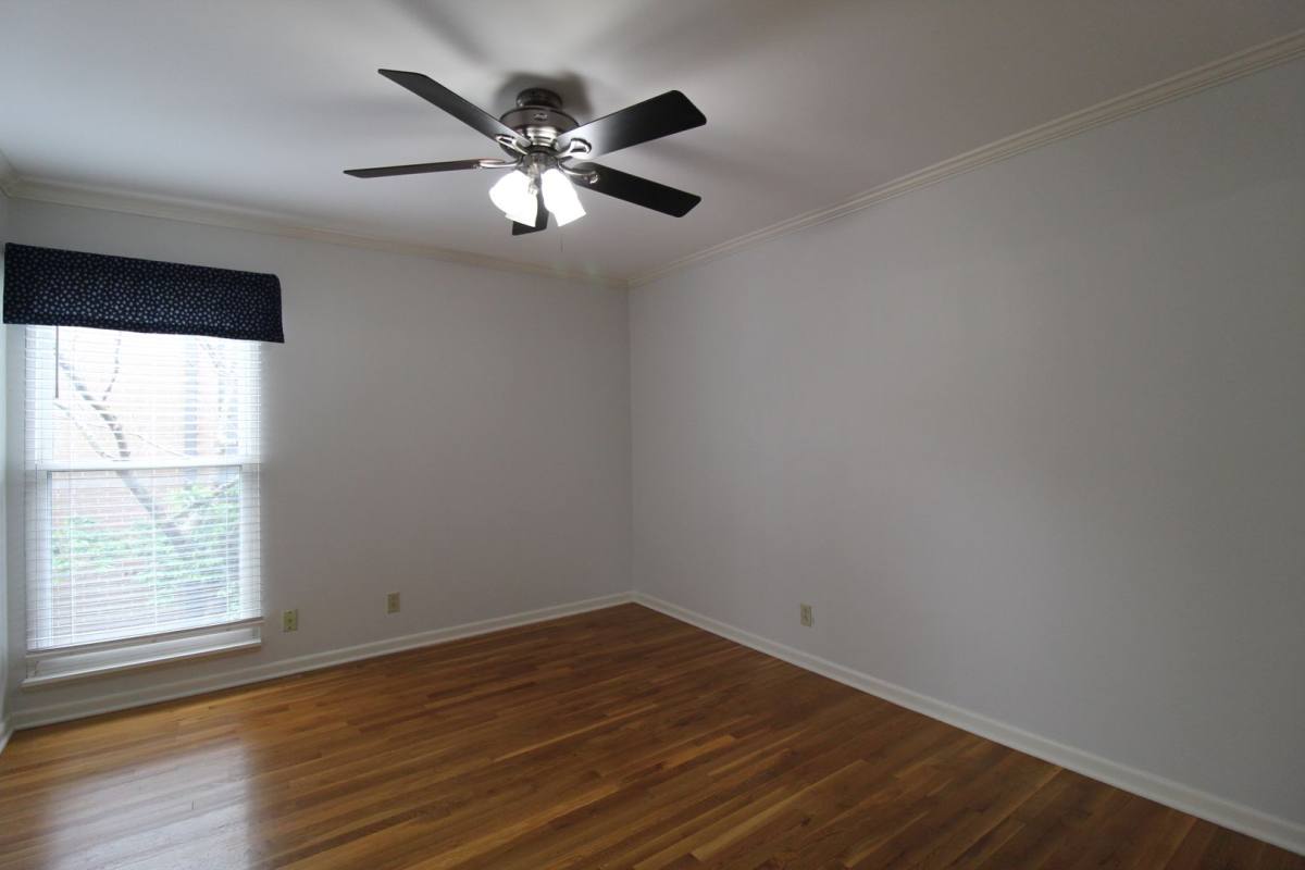 Condo for rent at 4428 Jarboe St, Kansas City, MO 64111