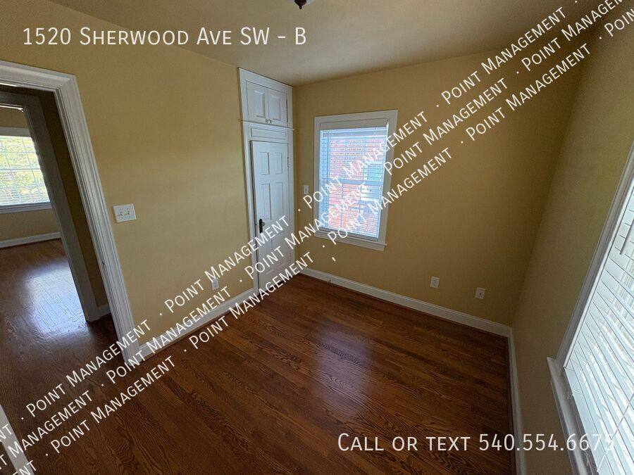 Apartment for rent at 1520 Sherwood Ave SW #B, Roanoke, VA 24015