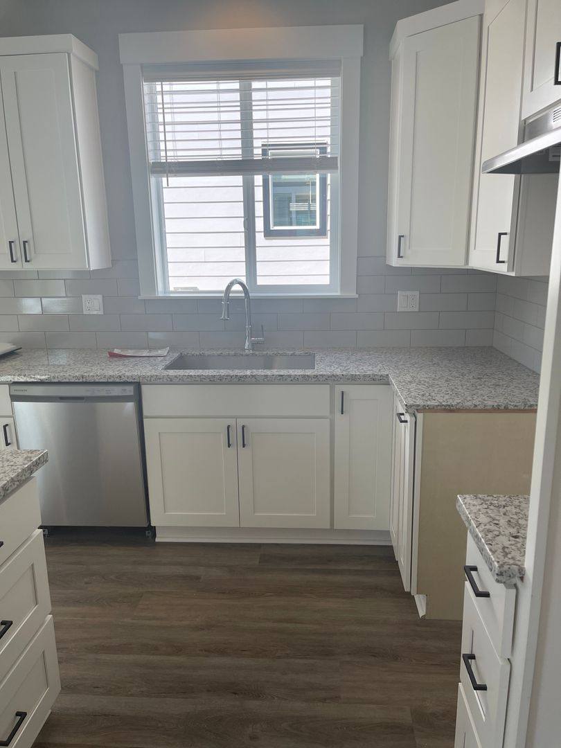 Apartment for rent at 6401 SE 86th Ave, Portland, OR 97266