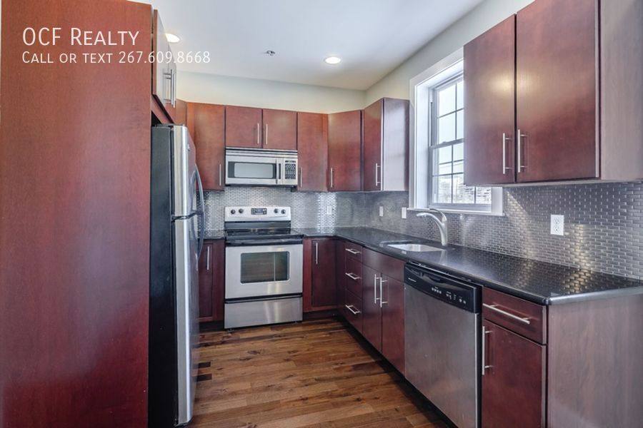 Apartment for rent at 2631 Catharine St #A, Philadelphia, PA 19146